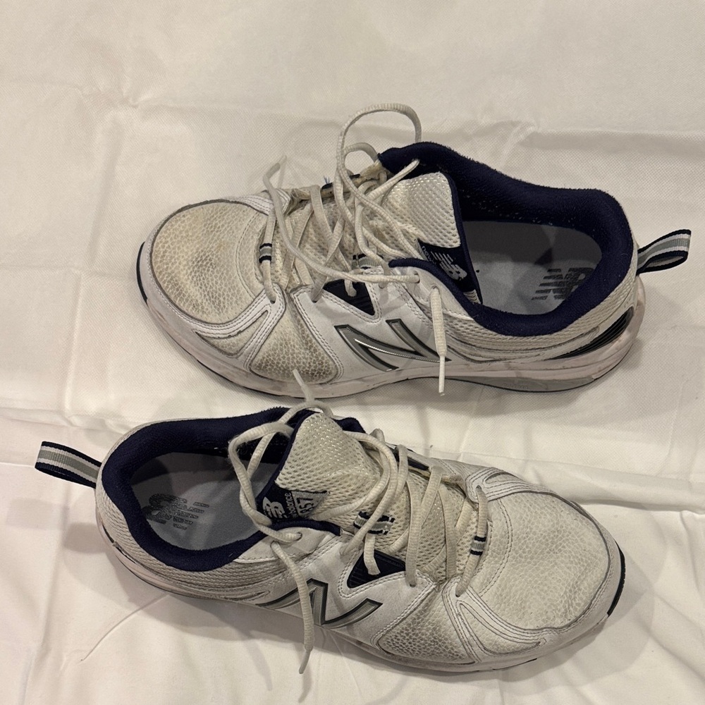 New Balance 857 White and Navy Sneakers